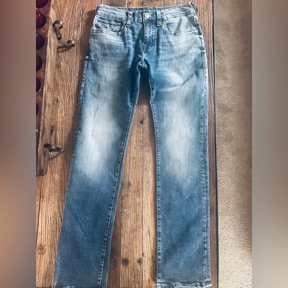 True Religion “Ricky” Relaxed Straight Jeans - Size 31 NWT